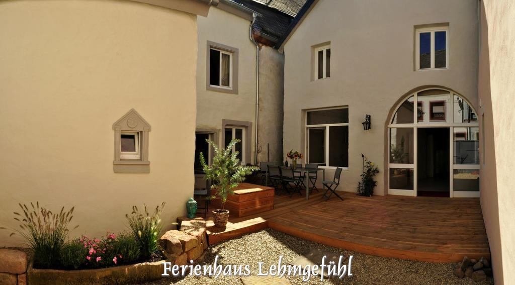 Lehmgefuehl, Design Vier, La Petite Maison Trier Exteriör bild